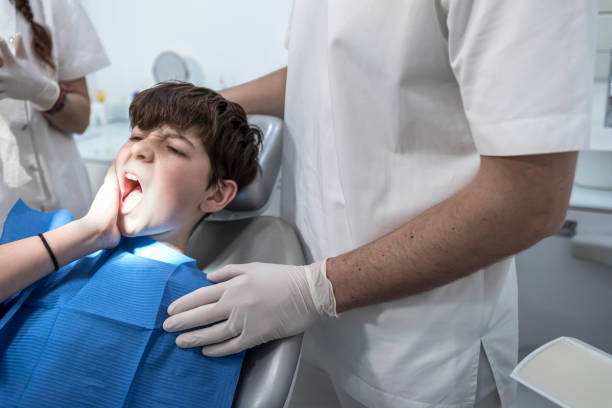 Best Emergency Tooth Extraction in Hutchinson, MN